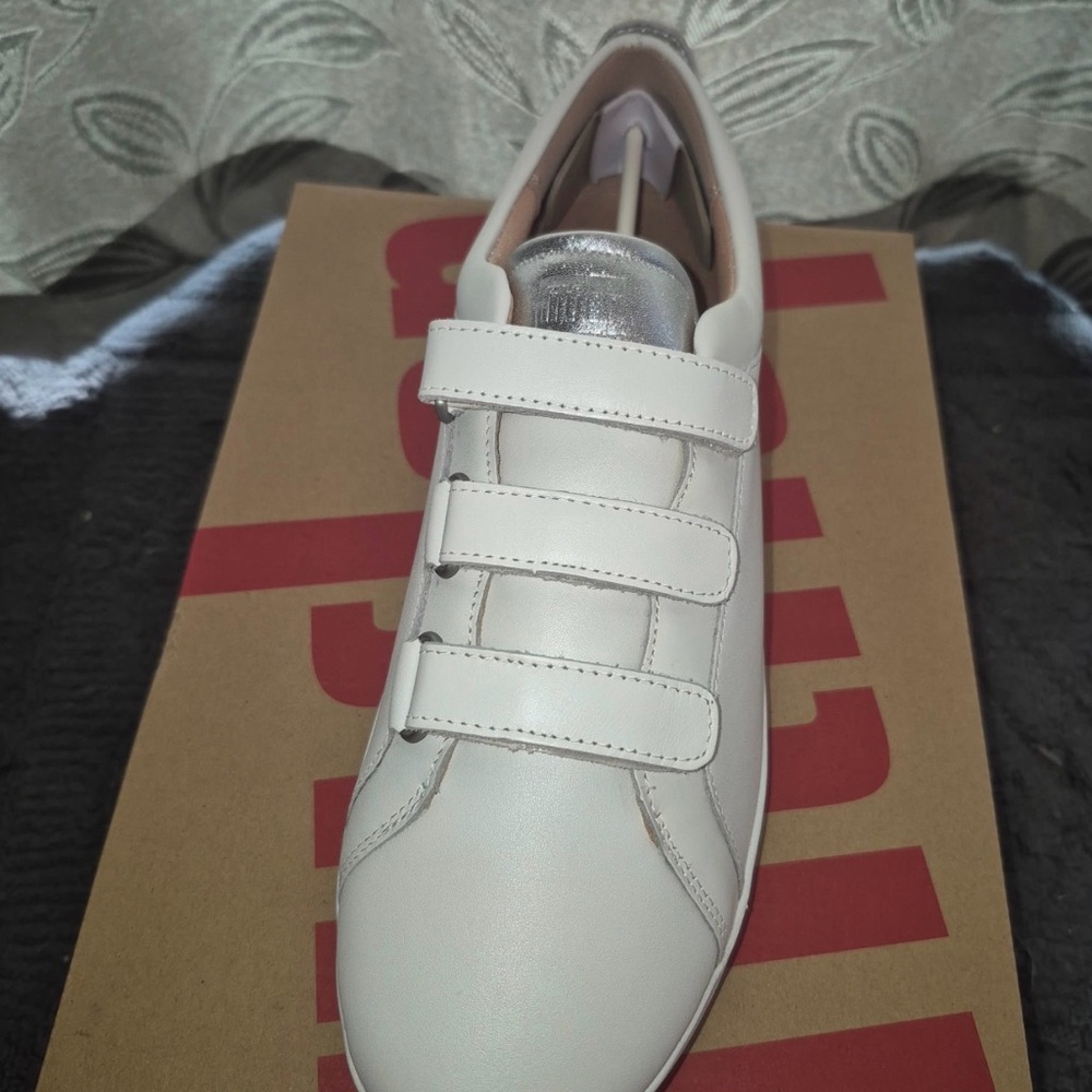 FitFlop Women's Rally trainers in white leather with silver - Picture 2 of 6